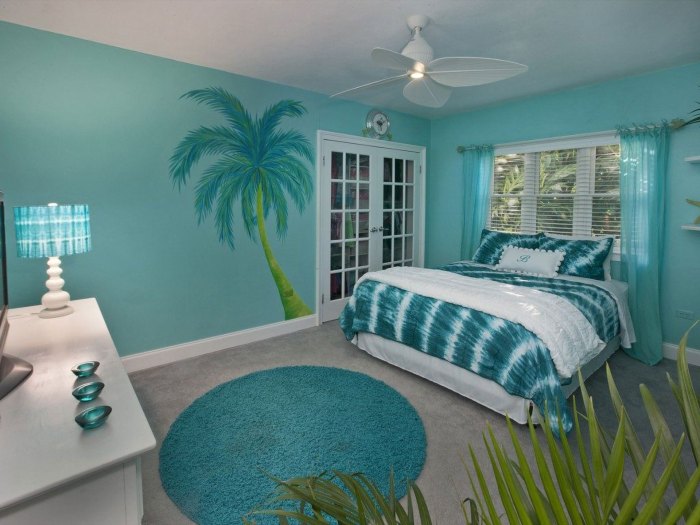 How to decorate beach themed bedroom