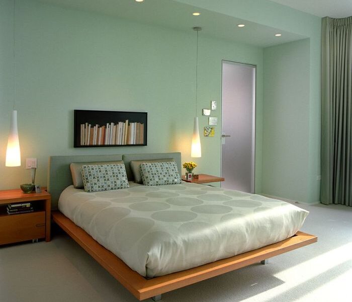 How to decorate bedroom with green walls