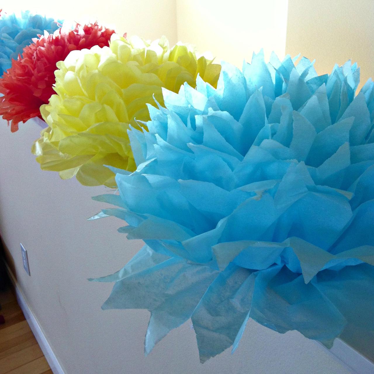 How to make big paper flowers for decoration