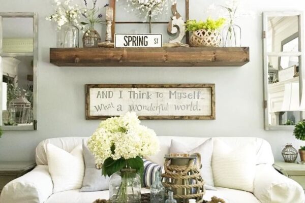 How to decorate living room walls