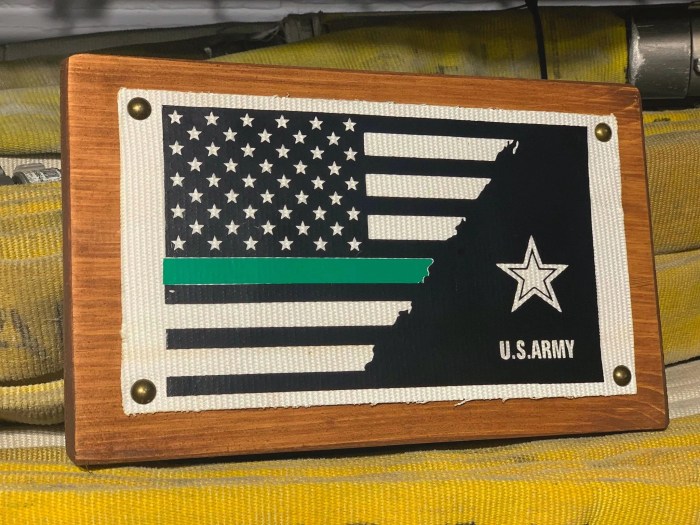 How to decorate office with military awards